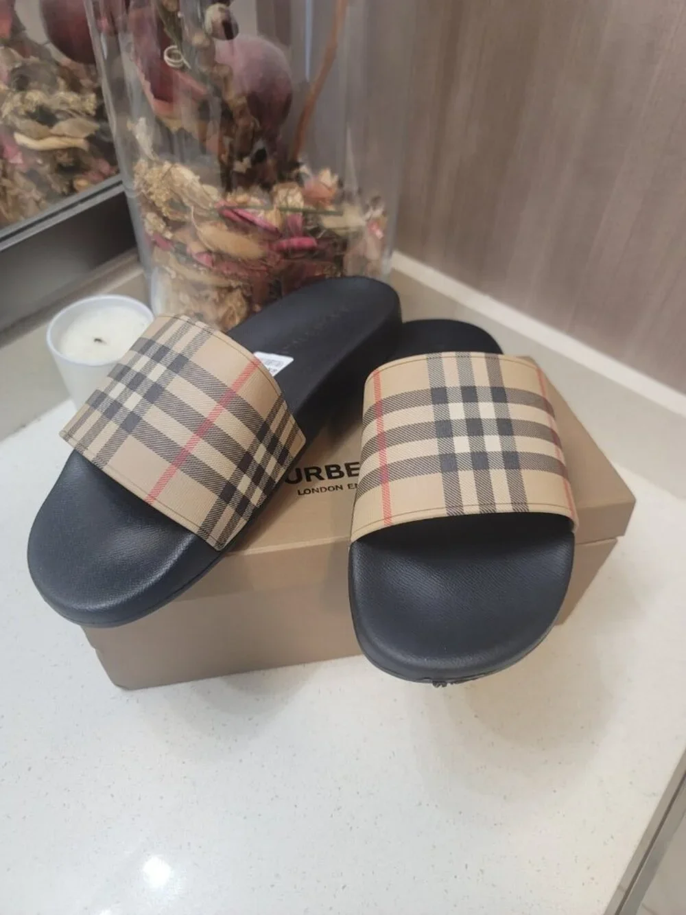 Burberry Check Logo Slide Sandals EU Sz 43 Black/Beige Leather Slip-On New NIB